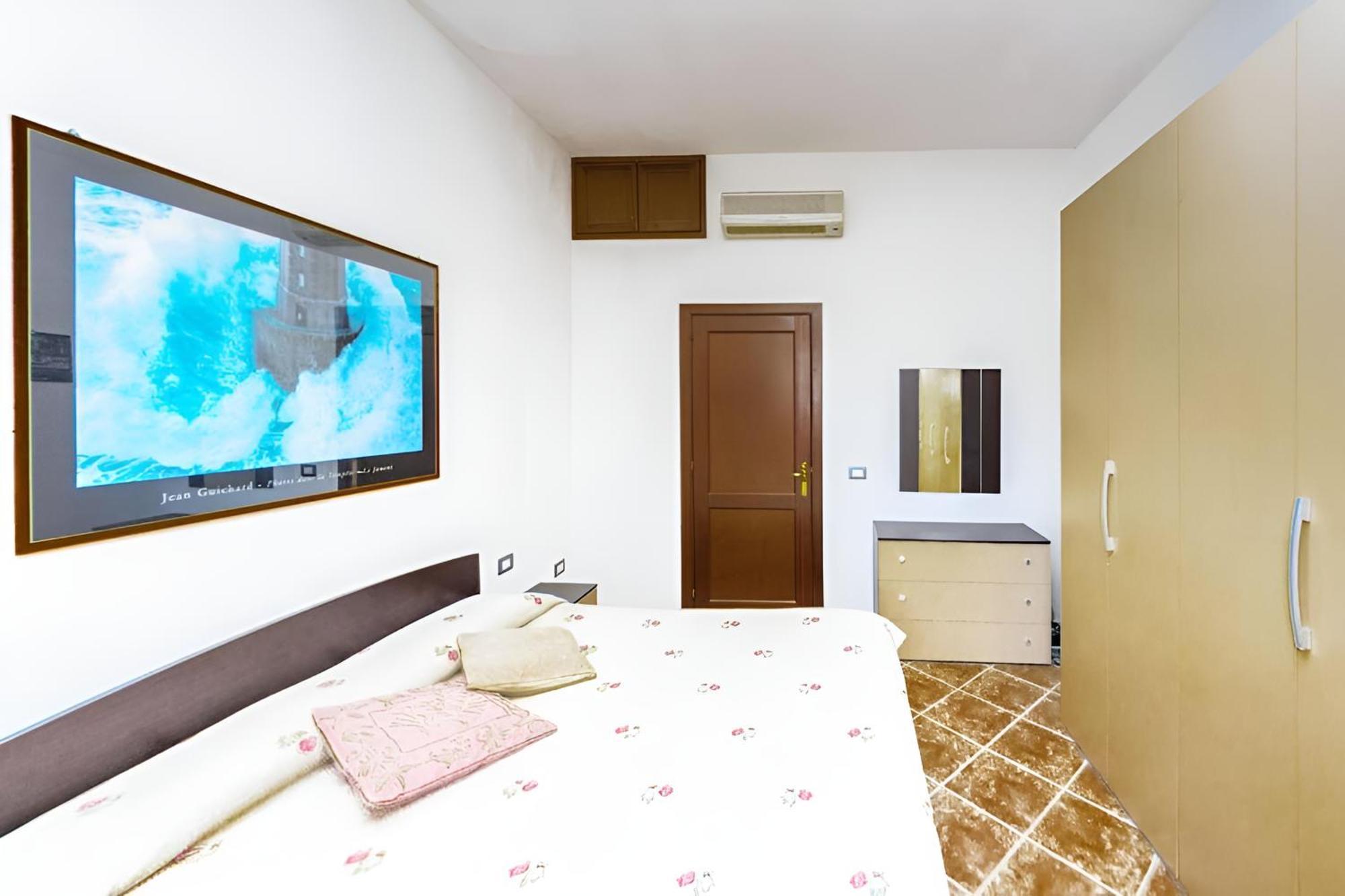 Splendido Appartamento In Pieno Centro Dell'Isola La Maddalena  Zewnętrze zdjęcie